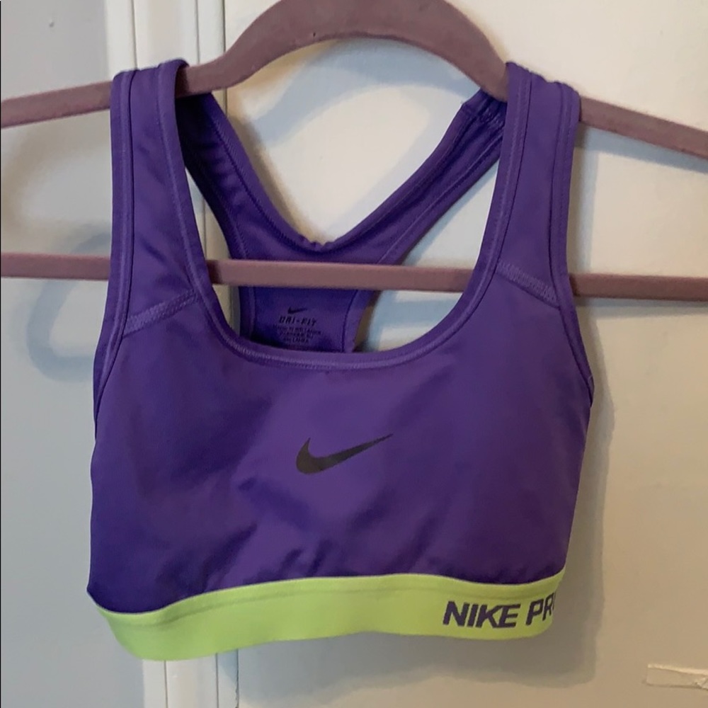 Dri fit Xs Nike sports bra